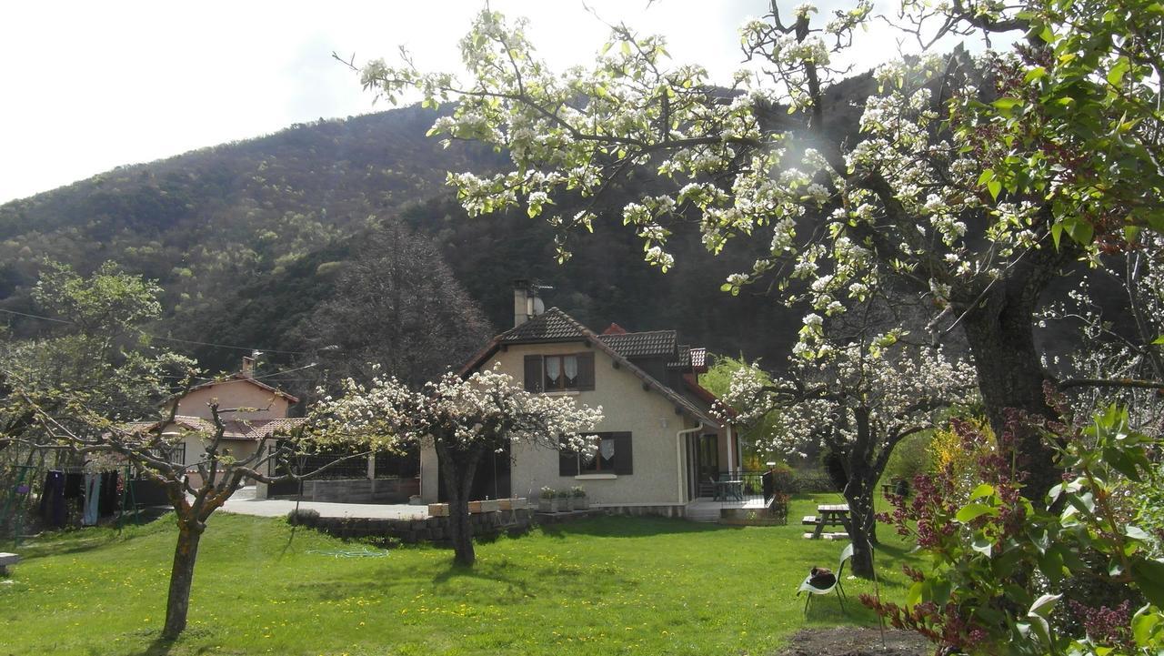 Au Vieux Tilleul Bed and Breakfast Veynes Esterno foto