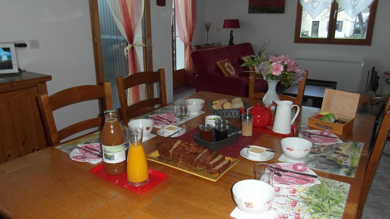 Au Vieux Tilleul Bed and Breakfast Veynes Esterno foto