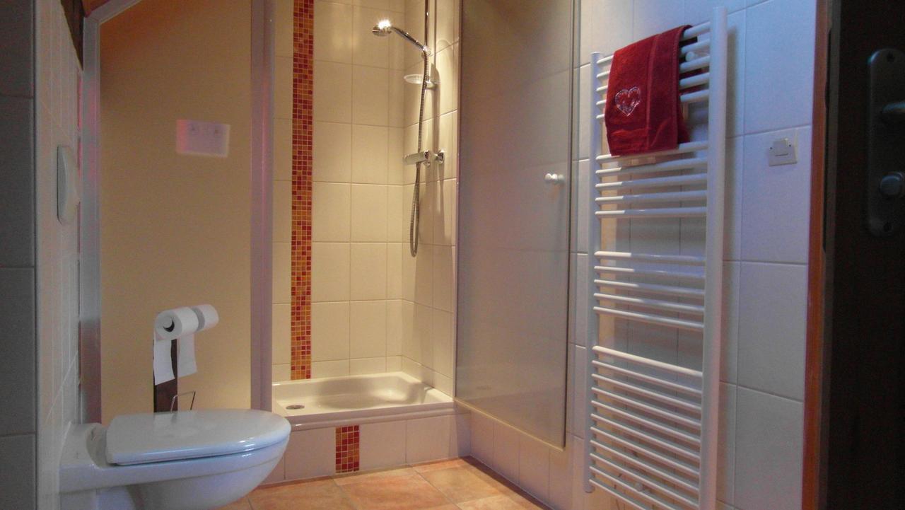 Au Vieux Tilleul Bed and Breakfast Veynes Esterno foto